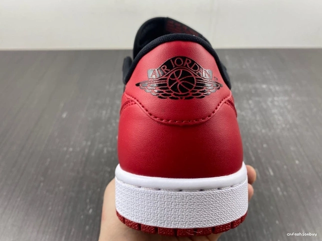 1 705329-001 Retro Jordan Low Air Bred 0803